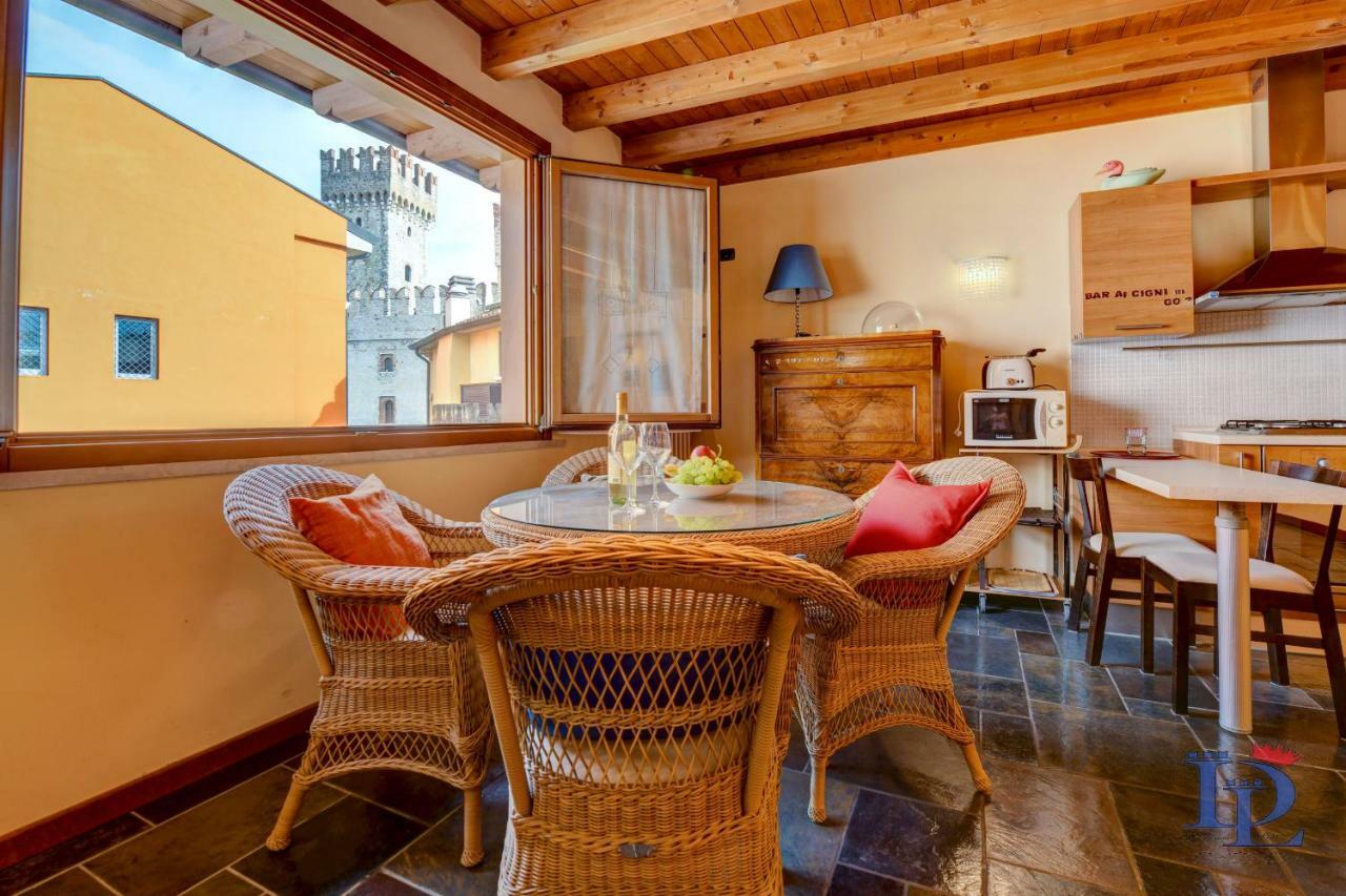 Desenzanoloft Official Partner Marriott Homes & Villas -Penthouse Never Say Never Sirmione Castle View Экстерьер фото