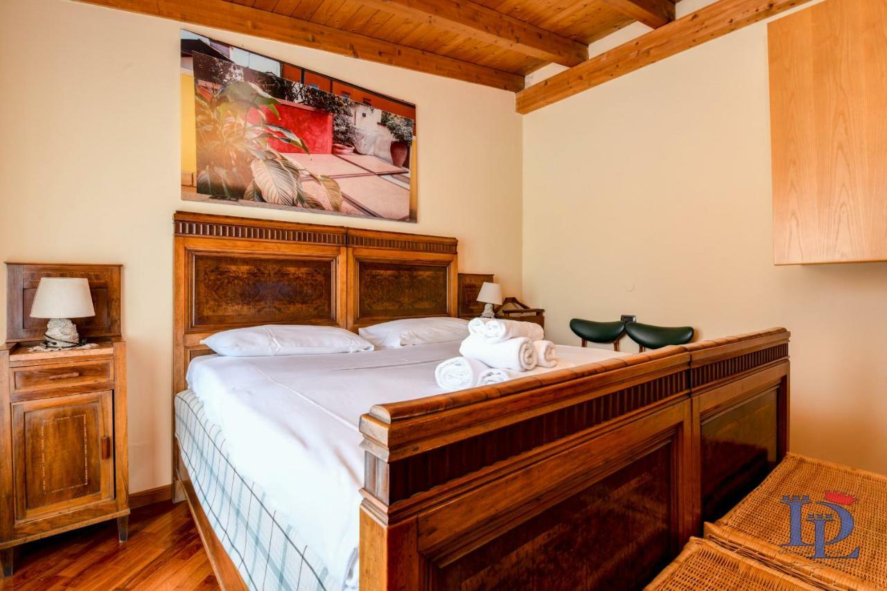 Desenzanoloft Official Partner Marriott Homes & Villas -Penthouse Never Say Never Sirmione Castle View Экстерьер фото